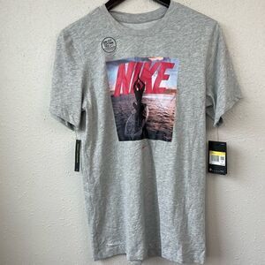 NWT Nike Men’s Yoga T-Shirt Size S